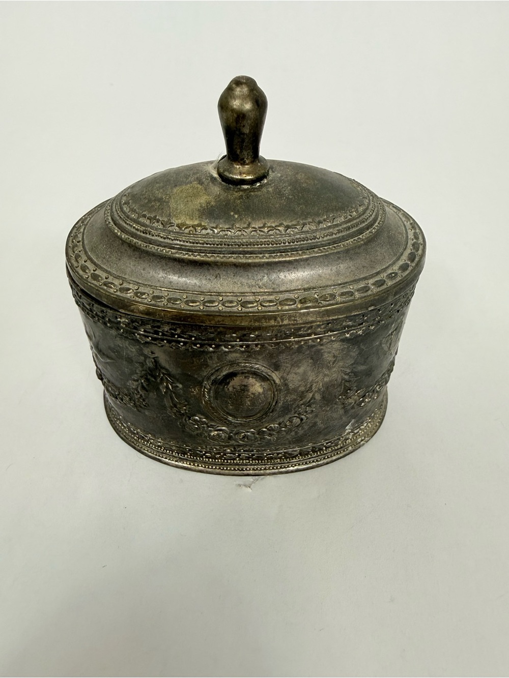 VTG Oval Silver Plated Trinket Jewelry Box Butterfly Swallow Garland